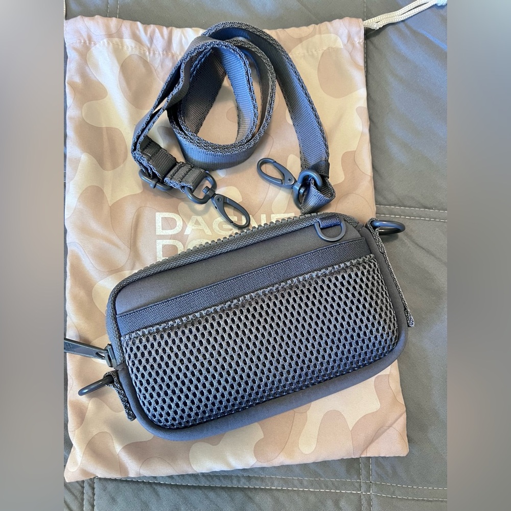 DAGNE DOVER Mara Phone Sling Crossbody Bag Ash Blue - Picture 7 of 9